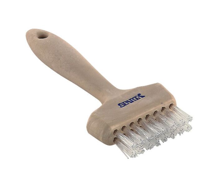 CLEANING BRUSH