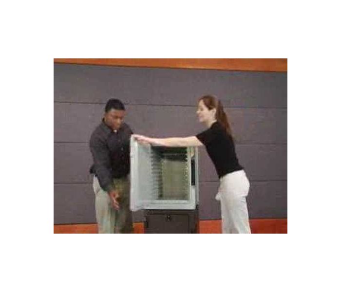 Youtube video CAMBRO THERMOBOX UPCS400 SPECKLED GRAY