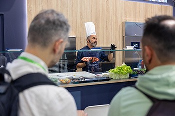 thumbnail_HostMilano_chef_verkleind